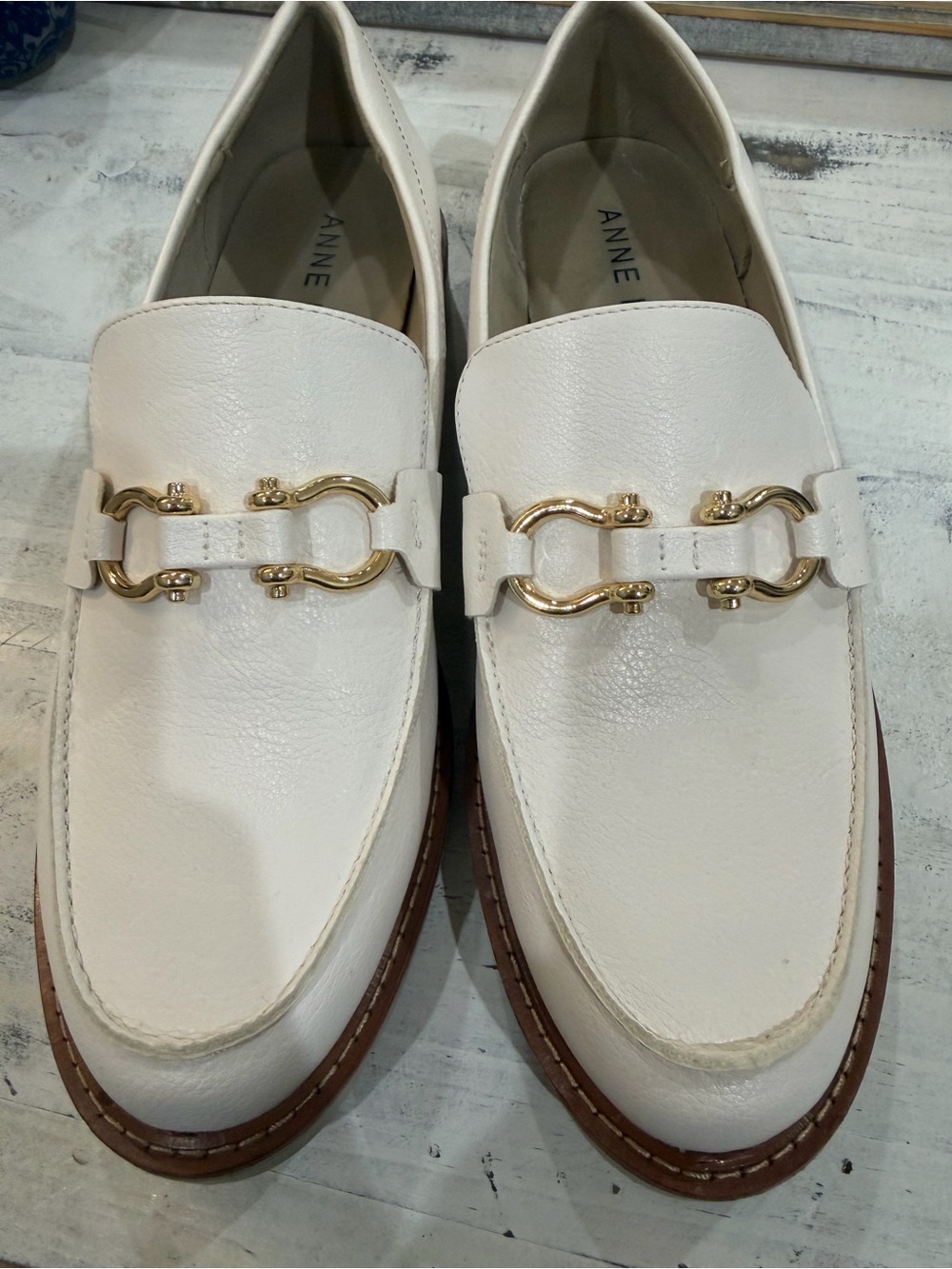 Anne Klein White Leather Loafers with Gold Hardware